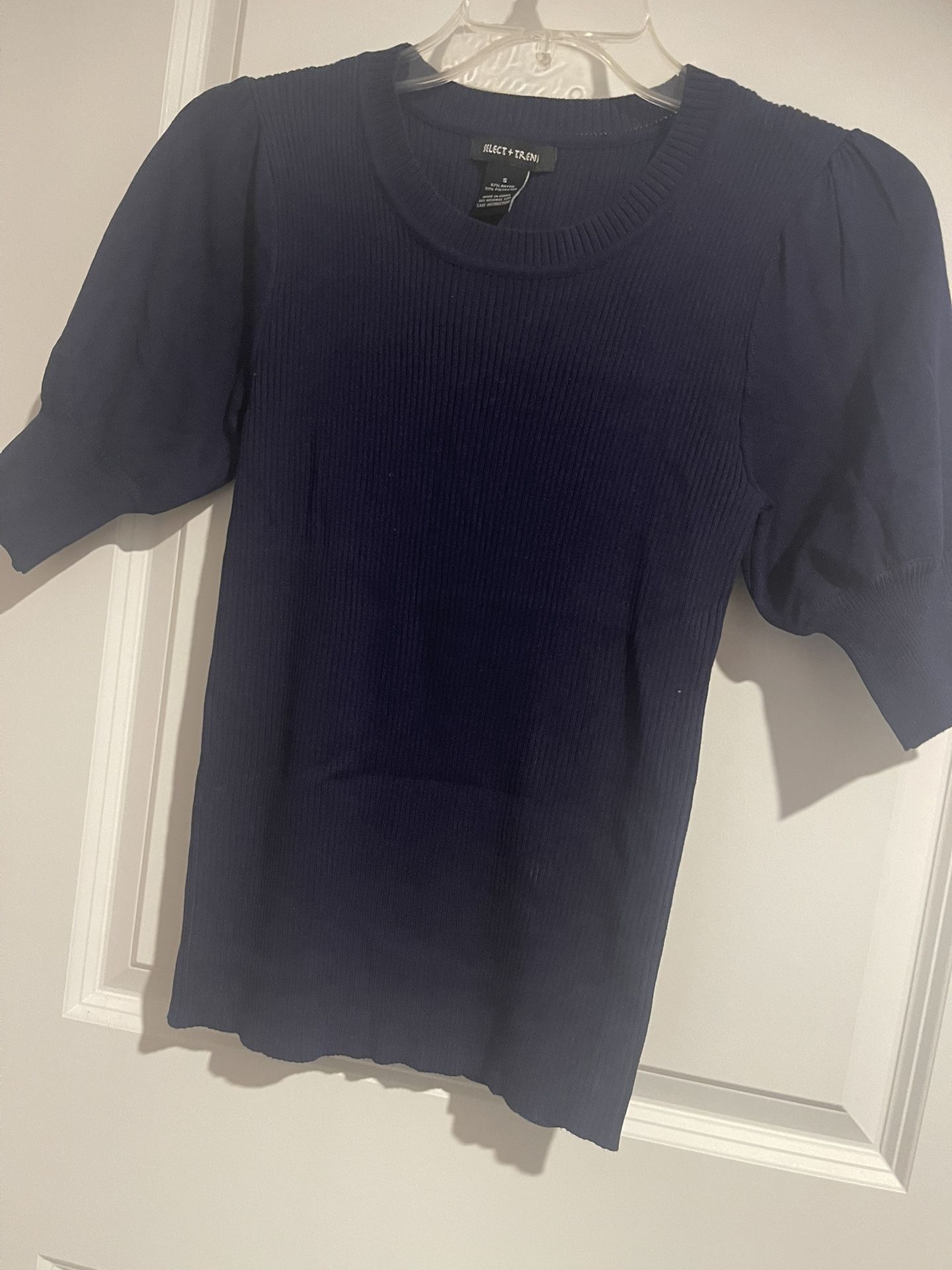 Select + Trend Size S Navy Blue Tee With Puffy Sleeves