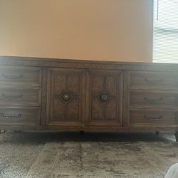 Dresser And 2 Night Stands