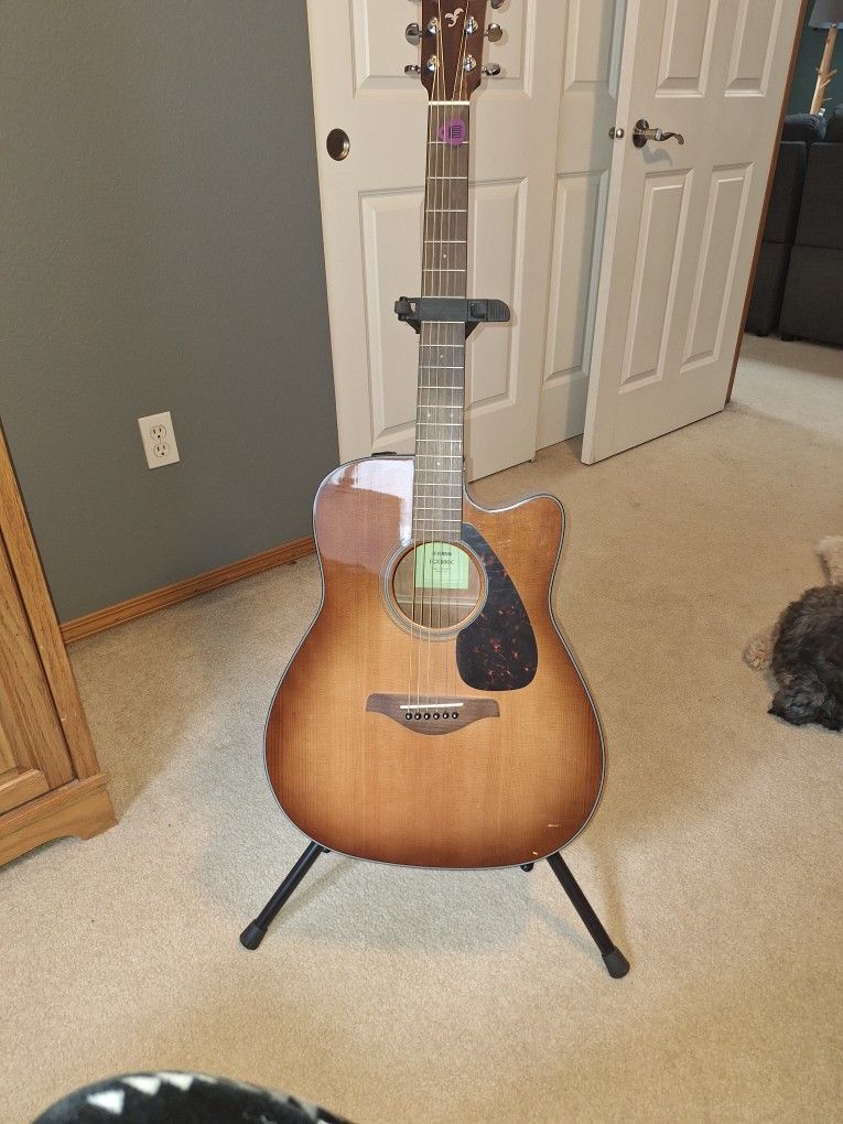 Yamaha FGX 800 C Guitar