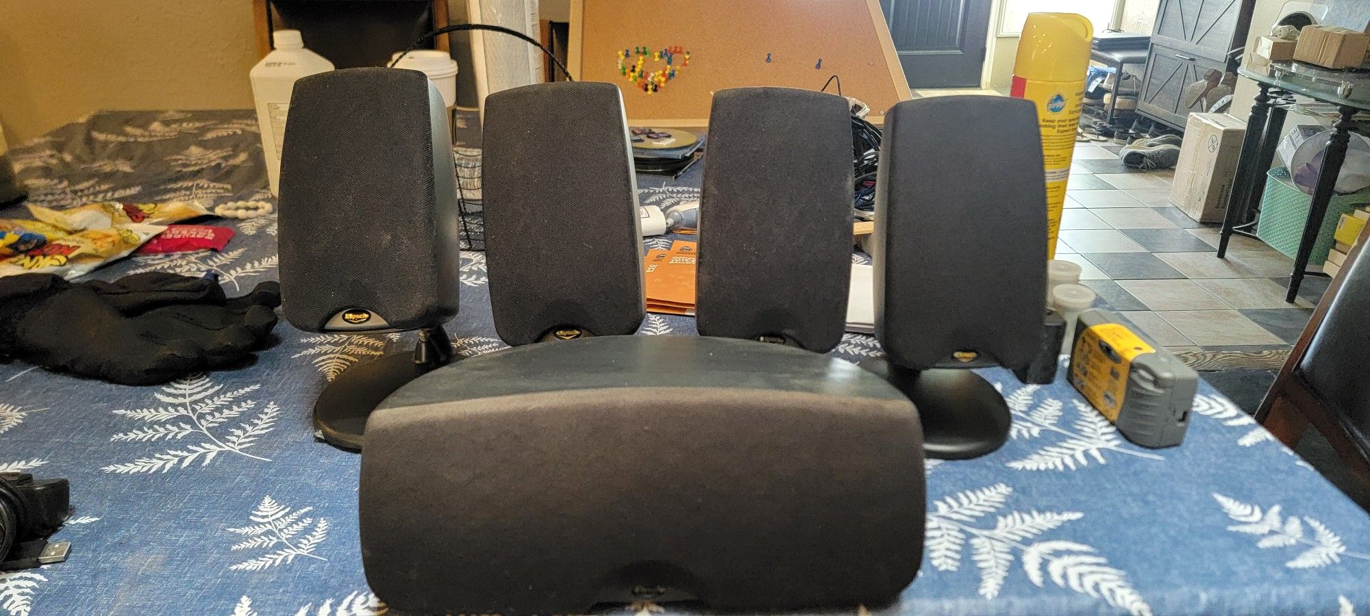 KLIPSCH
Quintet Surround Sound System Including SYNERGY SUB  10" 200 Watt Powered Subwoofer Black