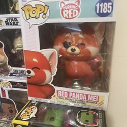Turning Red panda funko pop