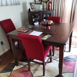 Dining Room Table And 6 Chairs (High Seats)