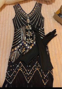 Flapper dress with gloves