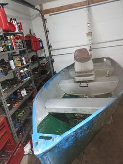 12 foot aluminum boat  motor