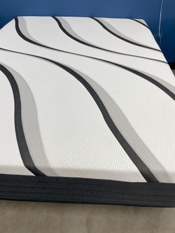 New Queen Mattresses! ALL STYLES MUST GO ASAP!