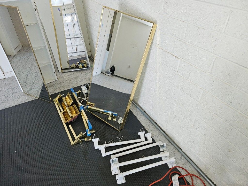 Ceiling Fans, TV. Medicine Chest, Safety Bars, Towel Racks. Mirrors. Faucets