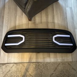 2009-2018 Ram 1500 LED Grille