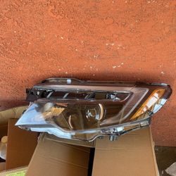 2016-2021 Honda Pilot Driver side headlight