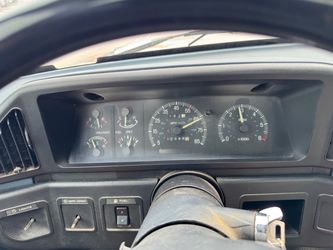 Inline six 4.9 Ford heavy duty engine fuel injection and 4 speed