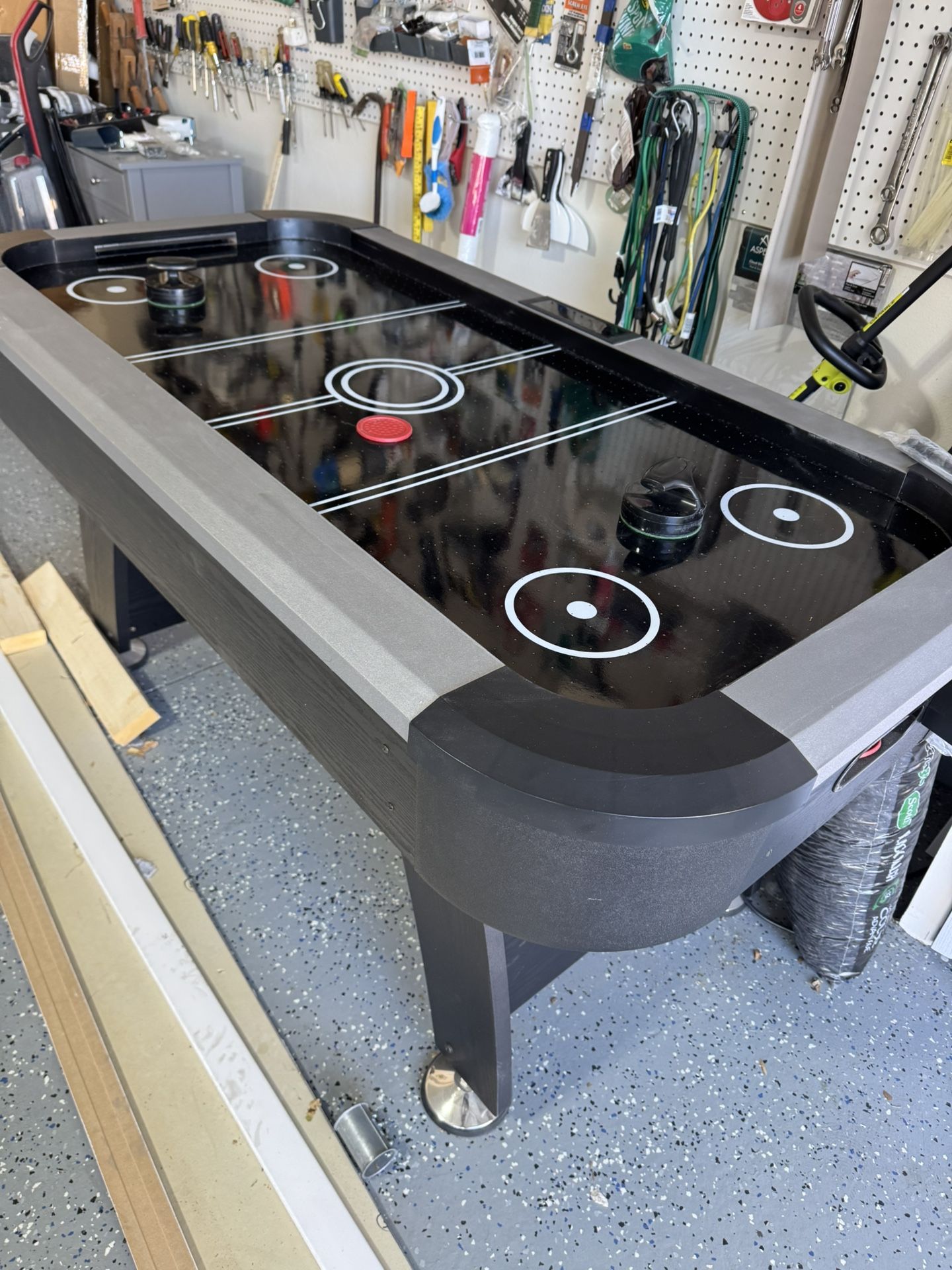 PUCK Pegasus Air Hockey Table