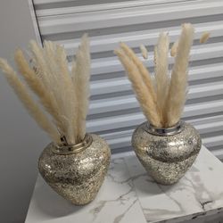 Vase With Pampas 