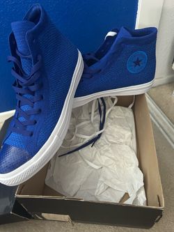 Men’s 10.5 New converse with Nike flyknit and lunarlon cushion