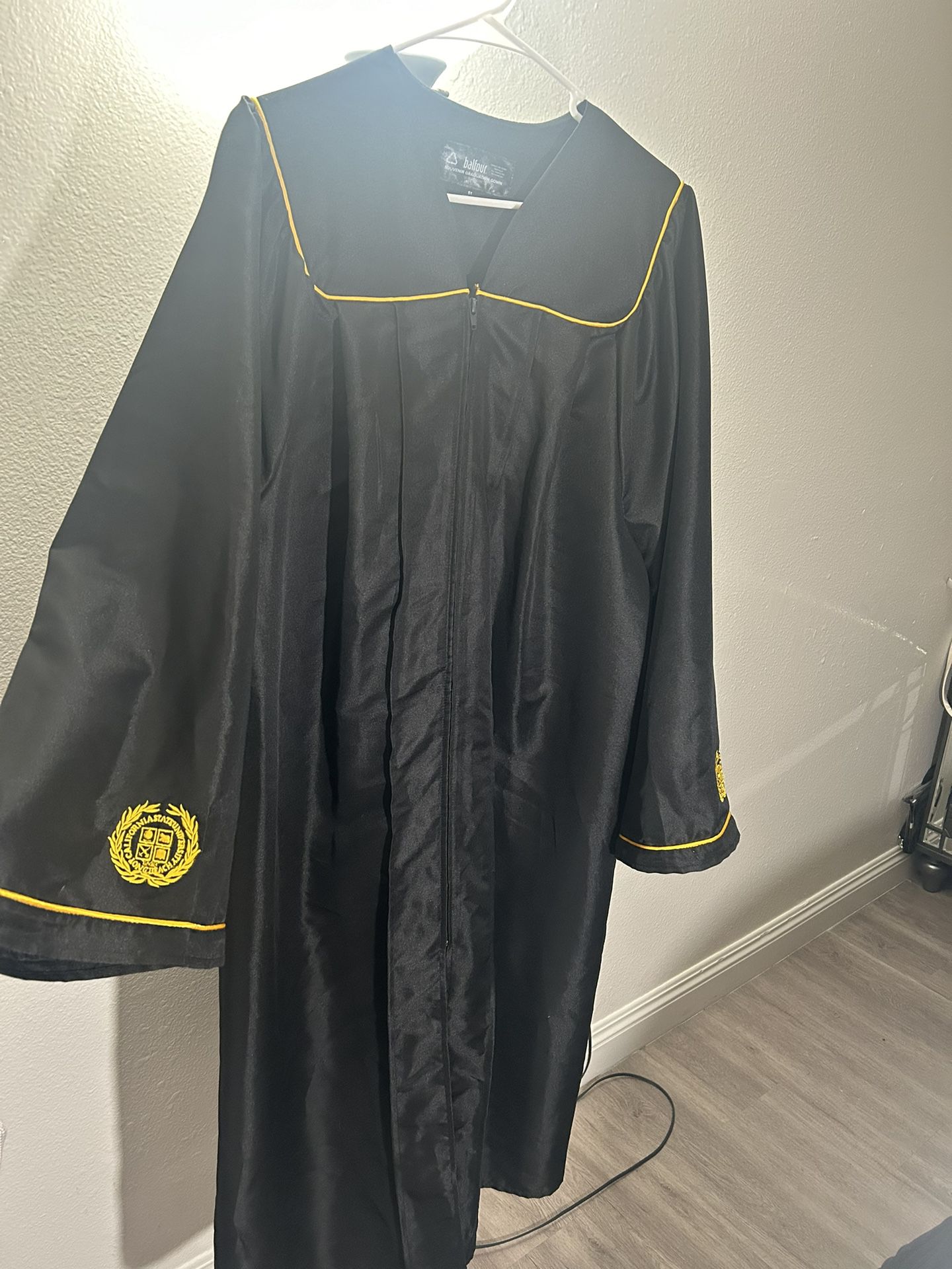 CSULB Original Graduation Gown