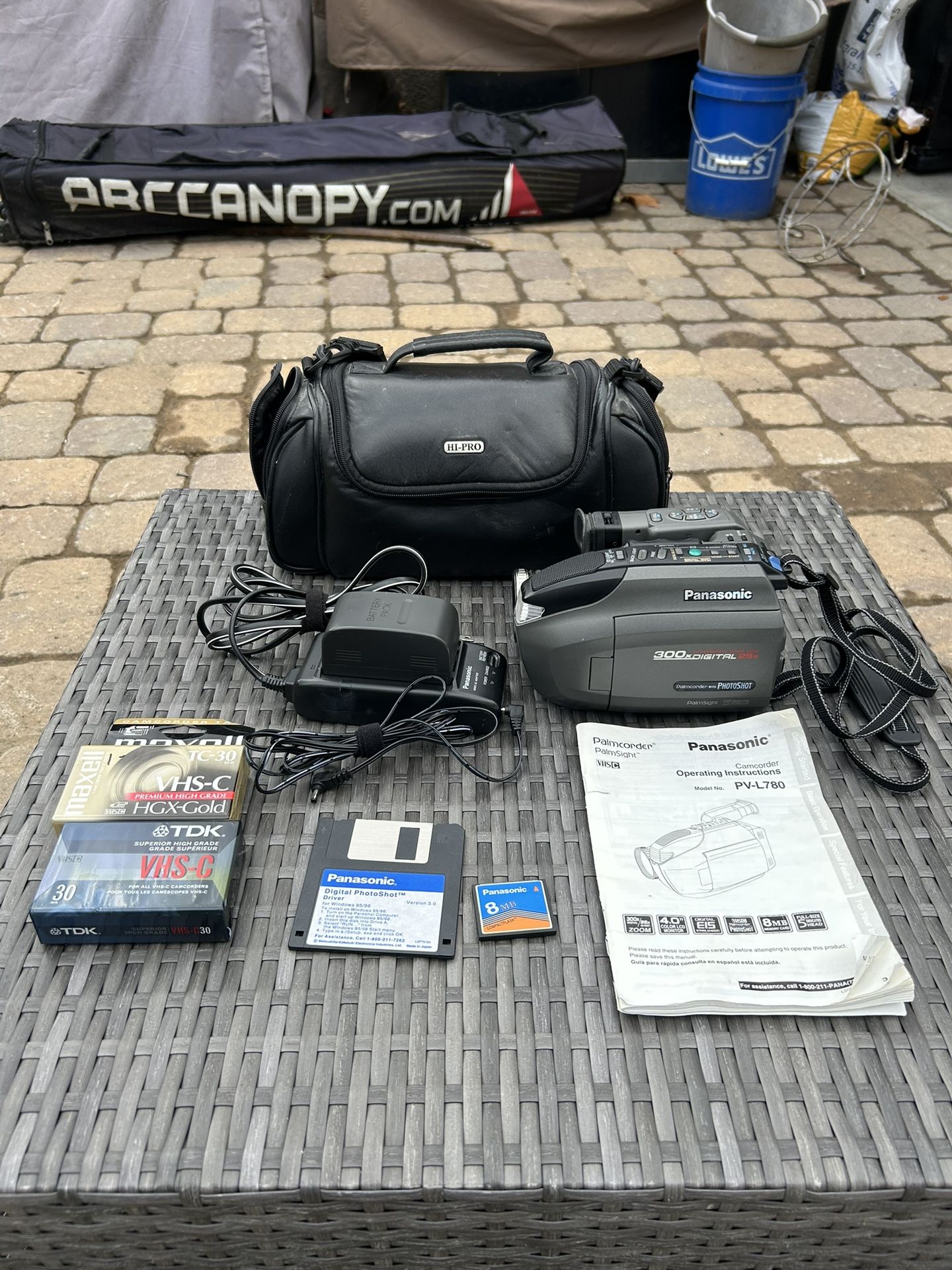 Panasonic PV-L780D VHS-C Palmcorder Camcorder w/ Carrying Case And Extras TESTED