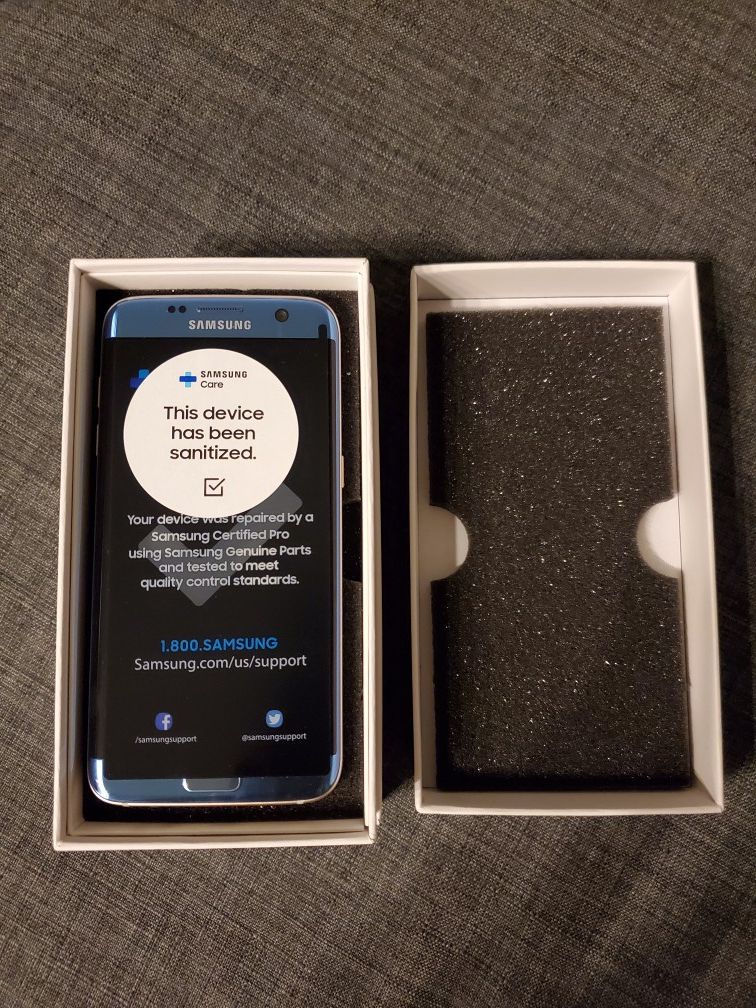 Certified by Samsung - Samsung Galaxy S7 Edge Unlocked Clean IMEI with Fast Charger. Mint condition.