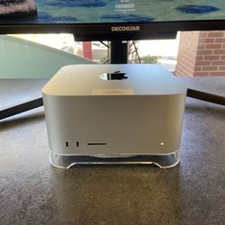 Mac Studio — 3.68GHz M2 Max 32GB / 1TB