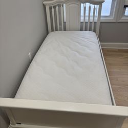 Twin bed