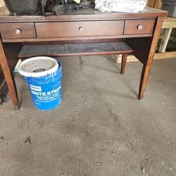 Free Desk