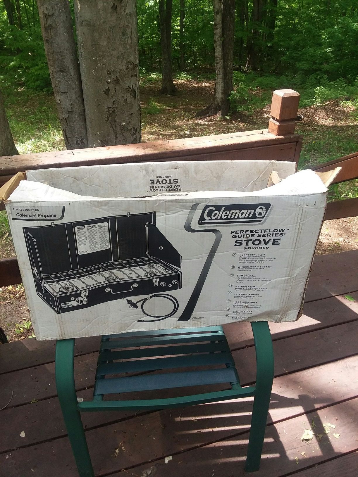 Coleman GUIDE SERIES 5428 THREE BURNER PROPANE STOVE for Sale in