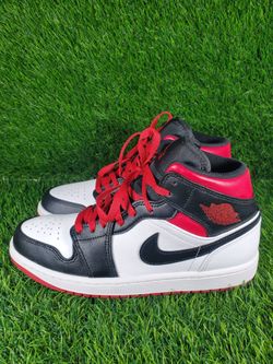 Size 8 - Air Jordan 1 Mid Gym Red Black Toe