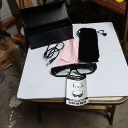 Recording Glasses Case,Charger,Cleaning Cloth,Glass Sack And Instructions 
