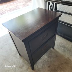 2 drawer end table