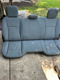 09-18 dodge Ram seats