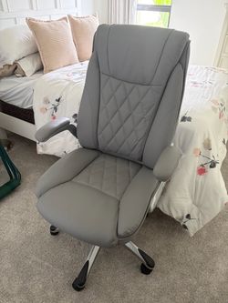 Gray Leather Executive Office Chair