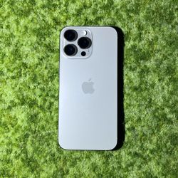 iPhone 16 Pro Max | 256GB | Natural Titanium | Factory Unlocked