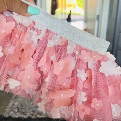 Little Girls .New Born Close