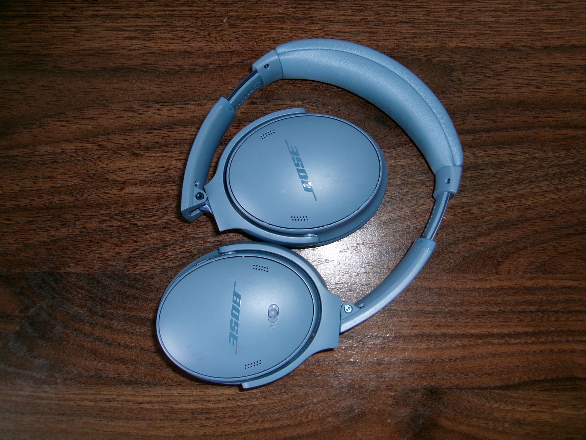 Bose QuietComfort Wireless Headphones – Blue Dusk – Great