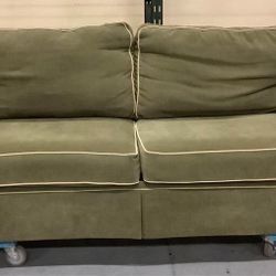 Home Furniture For Sale Green Sleeper Sofa- Excellent Condition (Tampa)