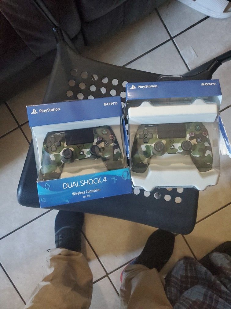 2 PS4 Remotes