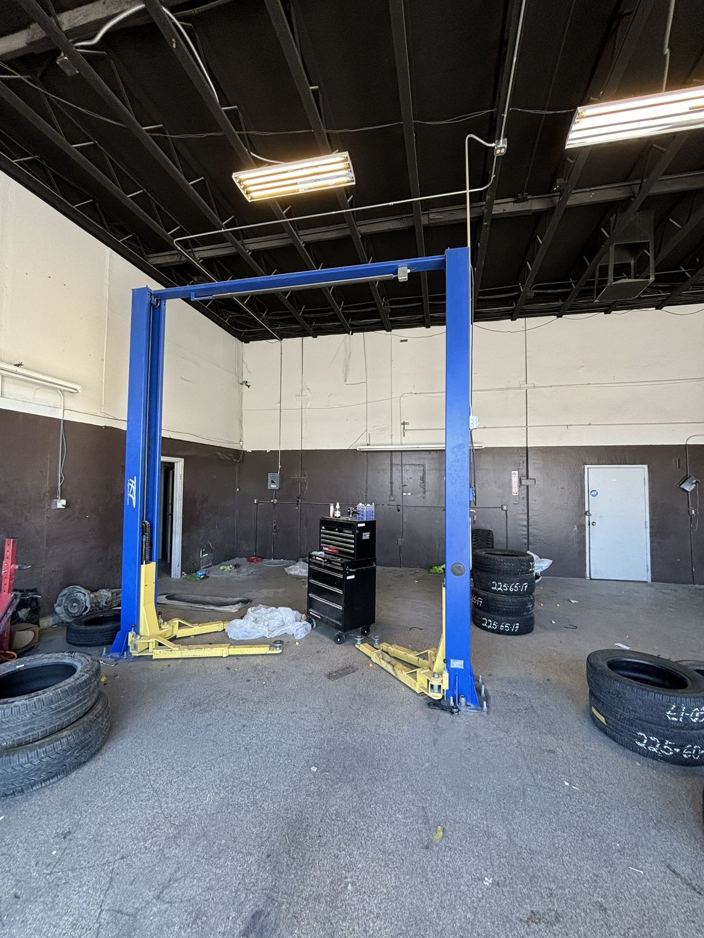 Car Lift