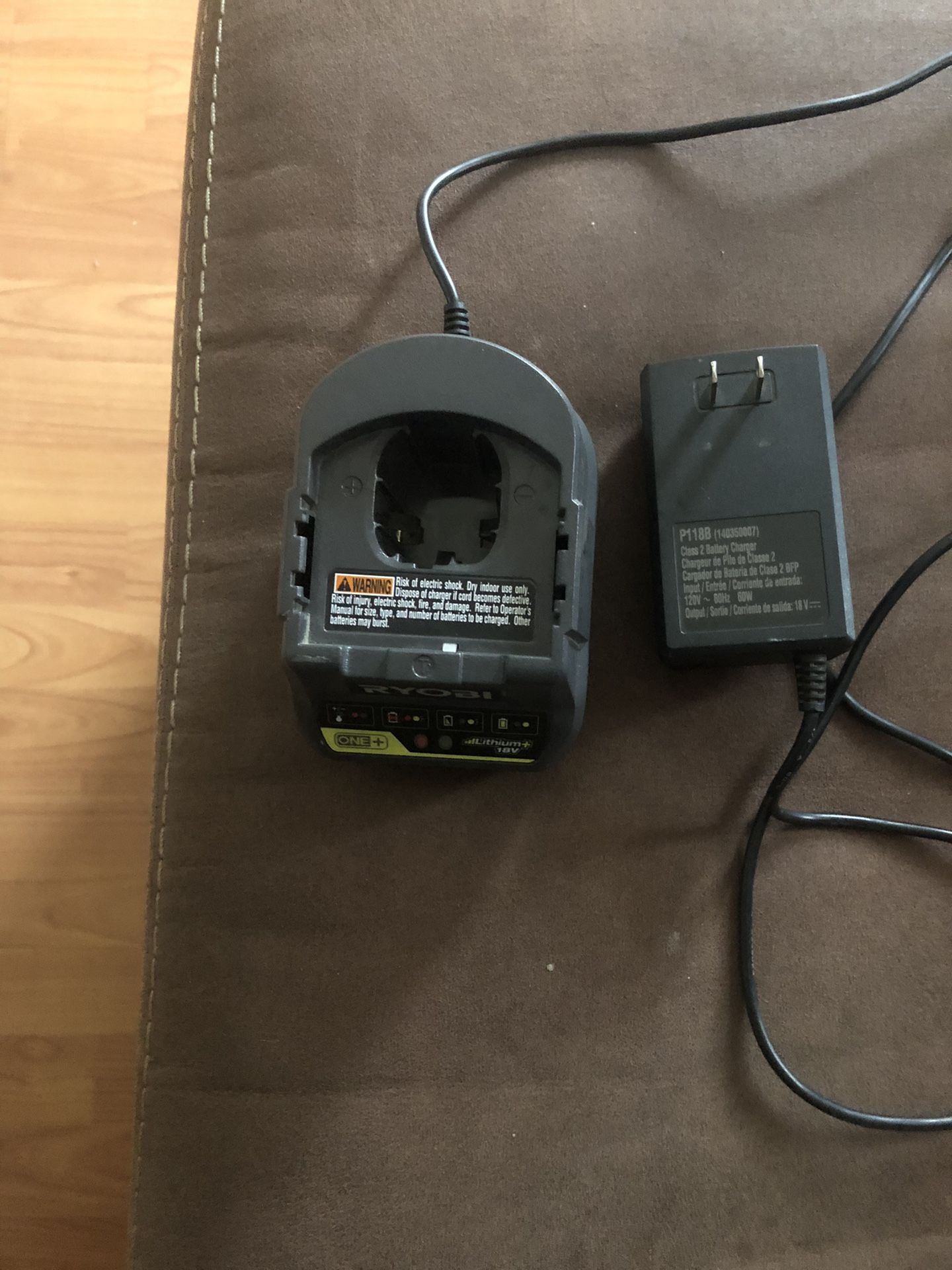 RYOBI Charger 18v