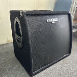 Behringer Ultratone K3000FX 300-Watt Keyboard/PA Amp – Used