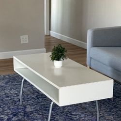 White Coffee/Tea Table 