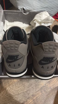 Jordan 4