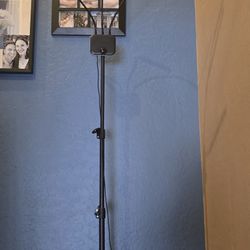 Streaming Or Podcasting Light