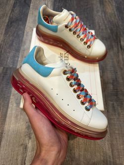 Alexander McQueen Oversized Sneakers in White/Multi – Women’s EU 37 (US 7).