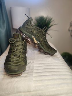 Nike Air VaporMax Plus Low Triple Gold