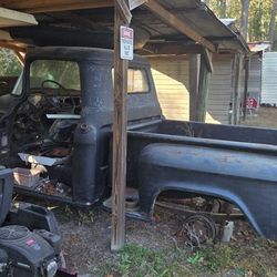 1959 CHEVROLET APACHE