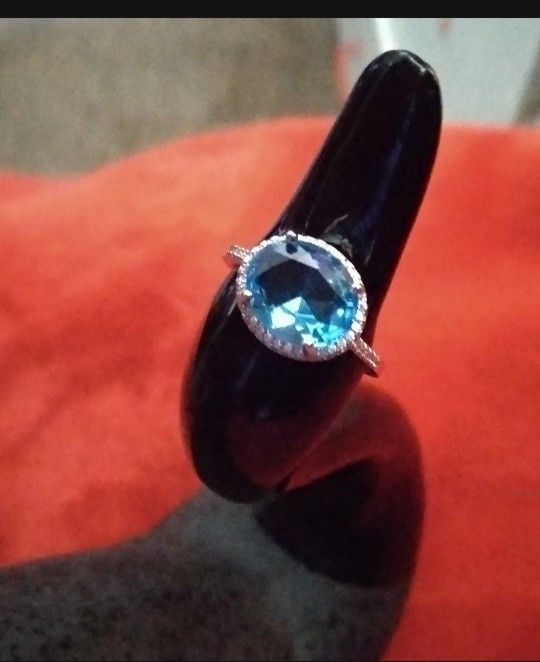 Lake Blue ZIRCON 💙Ring in White Gold