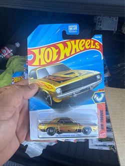 2026 Hot Wheels '70 Plymouth AAR Cuda Gold Super Treasure Hunt W Protector