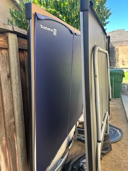 Ping pong table