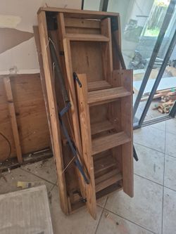 Attic ladder
