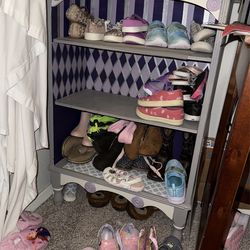 Girls Shelf/bookcase