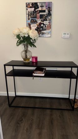 Table hallway