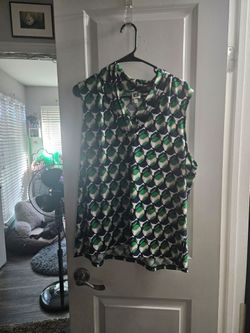 Sleeveless blouse
