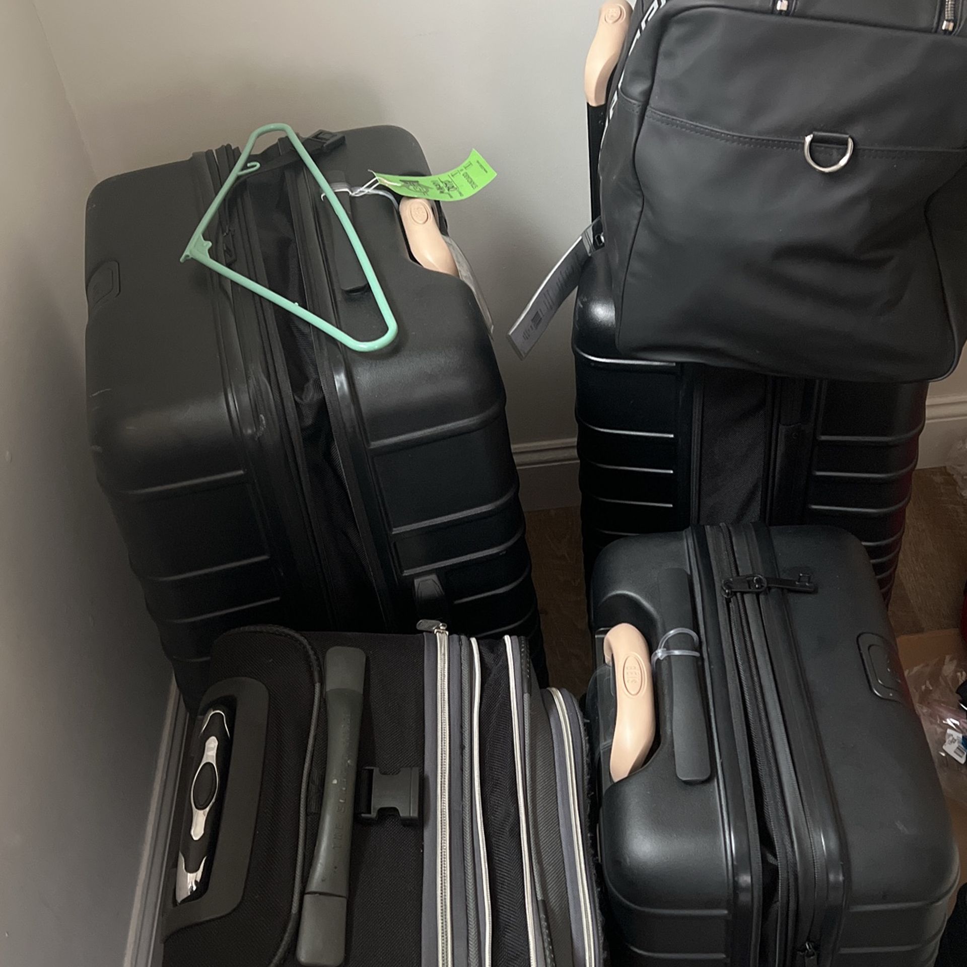 **Gig Offer: Help Needed for Moving Items from Union City to Latham NY